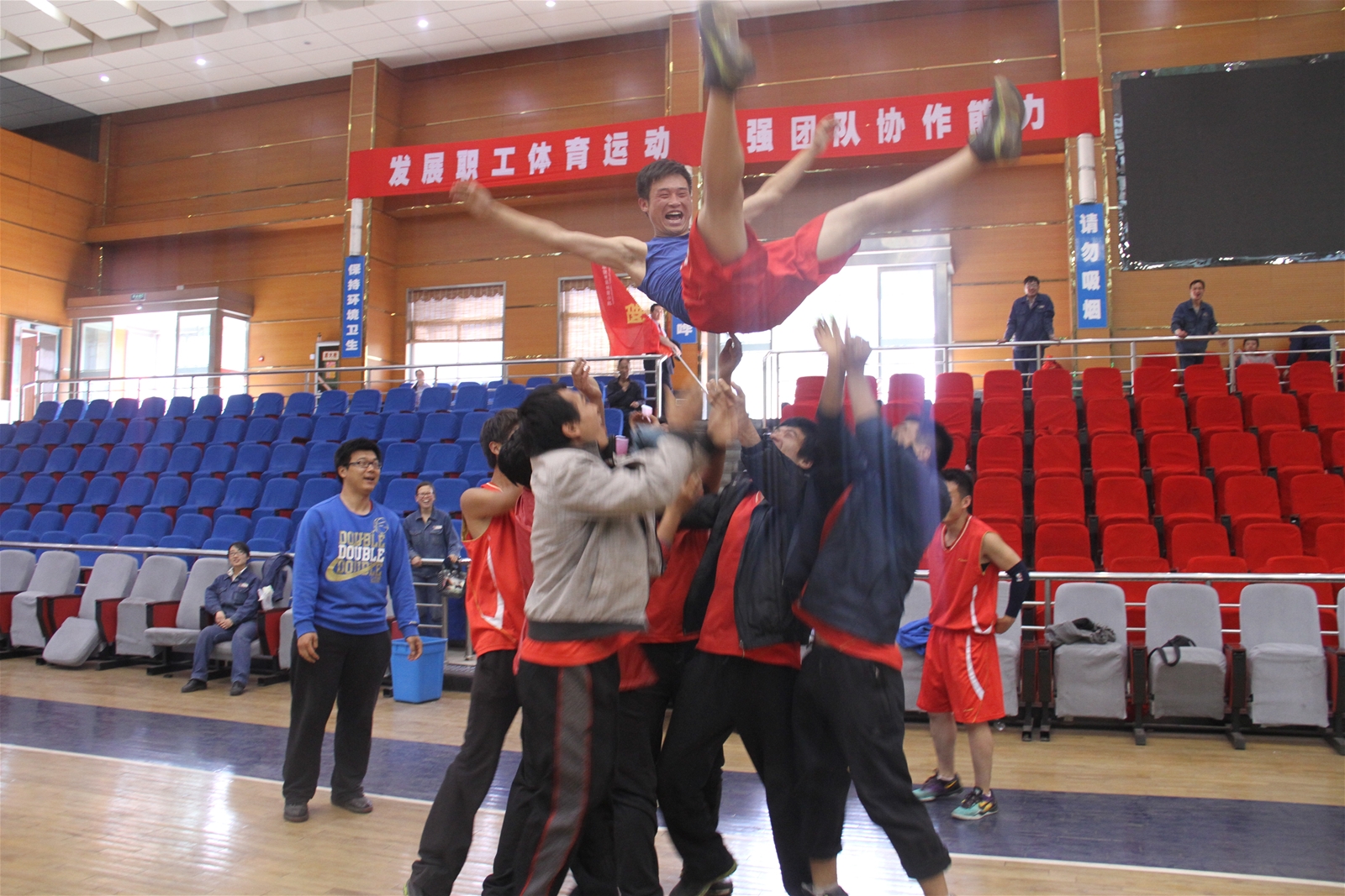 �zӰ���҂��ǹ�܊